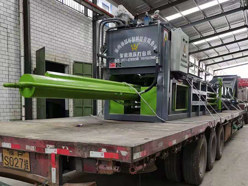 安徽泉州125關門式飲料瓶打包機裝車發(fā)貨